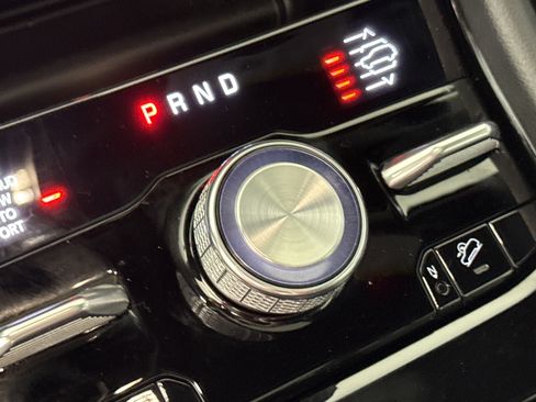 New 2025 Jeep Grand Cherokee Overland image 48