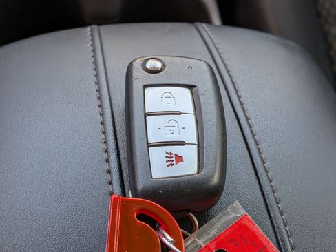 Used 2018 Nissan Rogue Sport S w/ S Appearance Package image 30