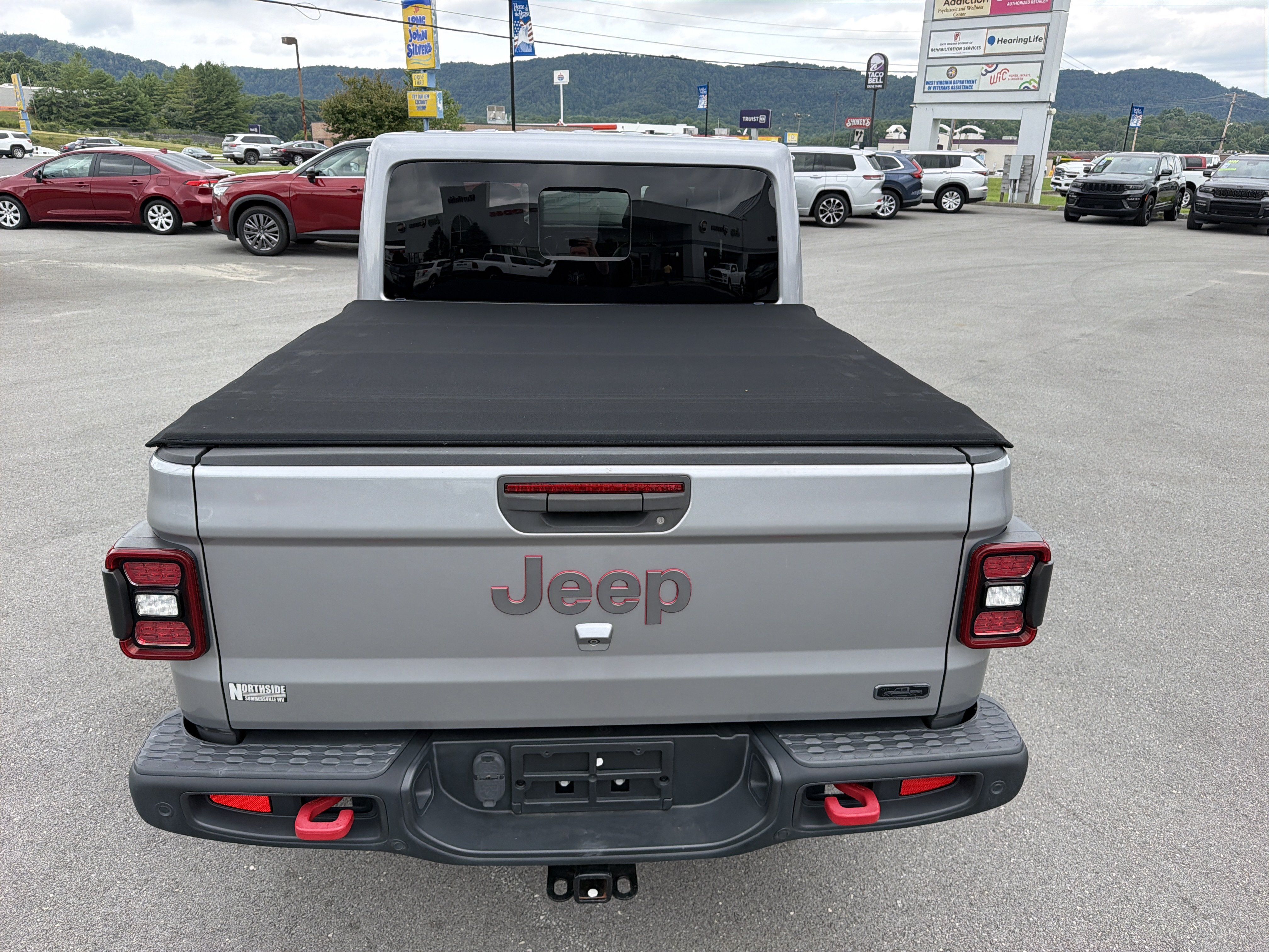 Used 2020 Jeep Gladiator Rubicon AWD/4WD image 9