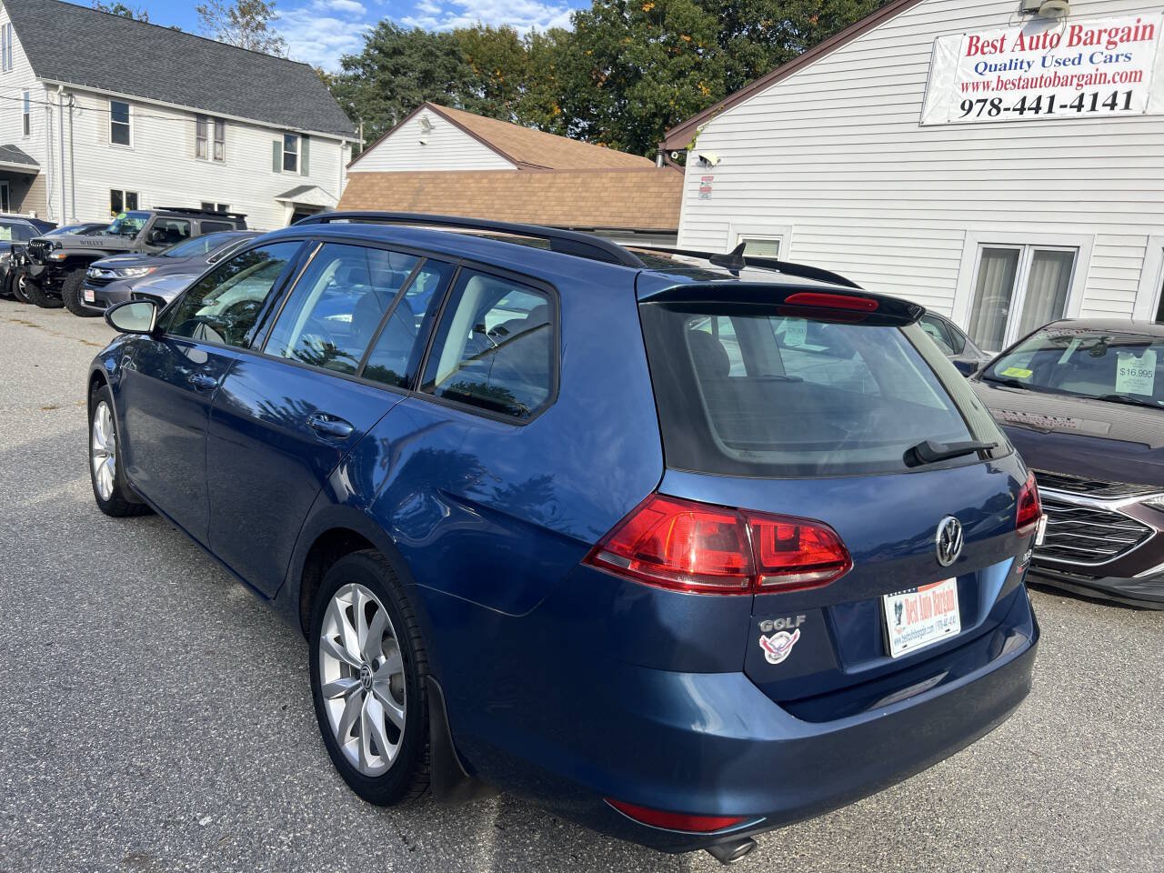 Used 2017 Volkswagen Golf S AWD/4WD image 8