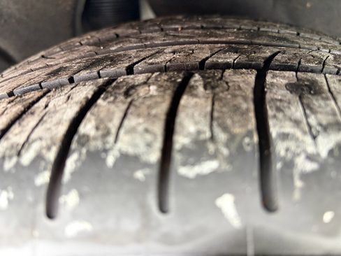 Used 2023 Tesla Model Y Performance image 36