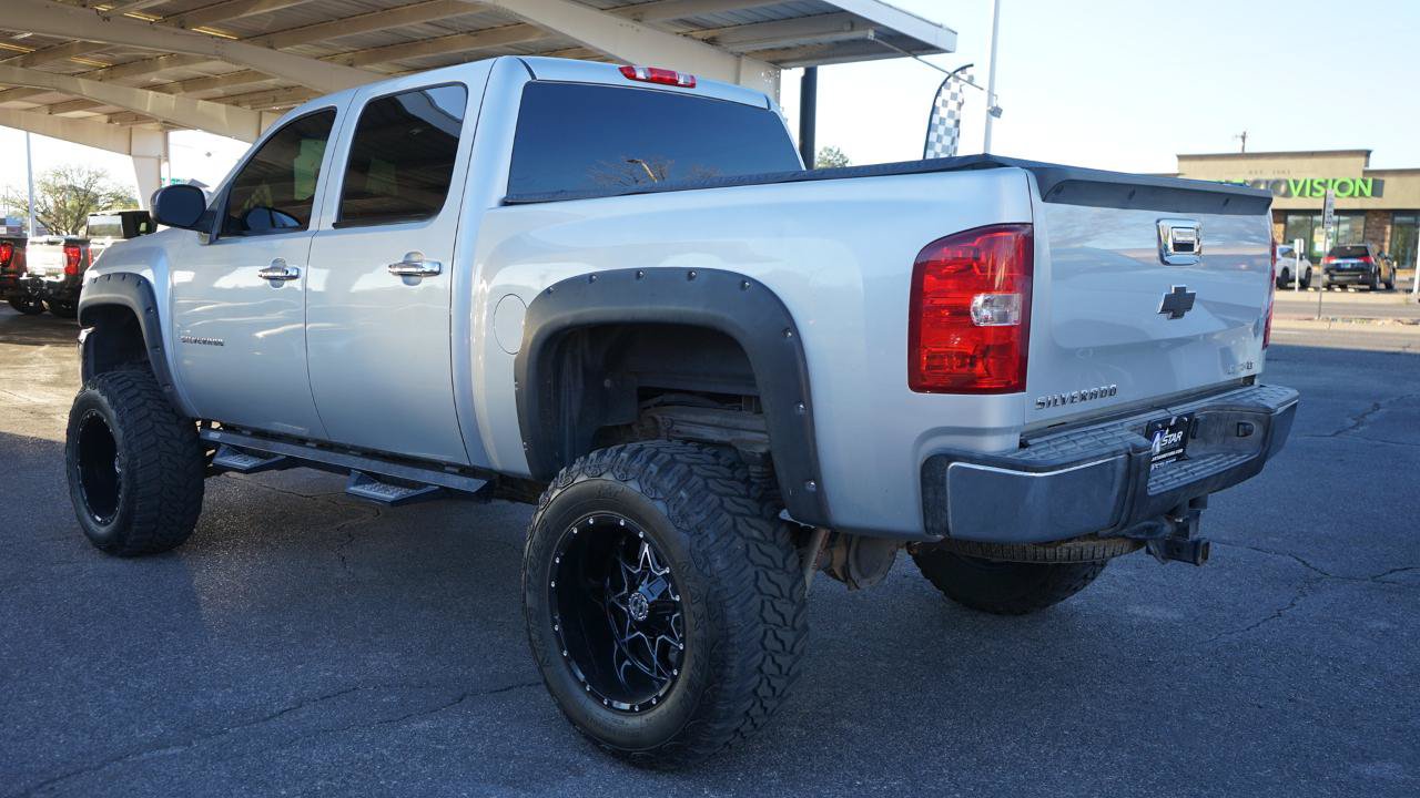 Used 2012 Chevrolet Silverado 1500 LT w/ All-Star Edition AWD/4WD image 2