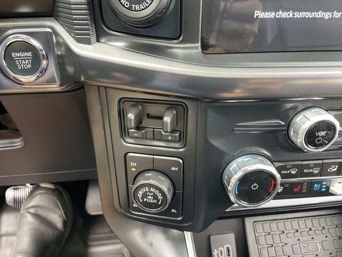 Used 2025 Ford F150 Raptor AWD/4WD image 37