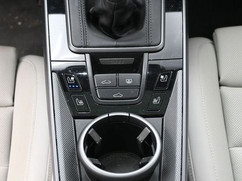 Certified 2024 Porsche 911 Carrera 4S image 22