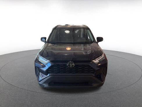 Used 2025 Toyota RAV4 XLE image 4