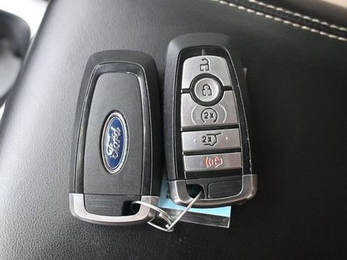 Certified 2020 Ford Explorer Limited AWD/4WD image 17