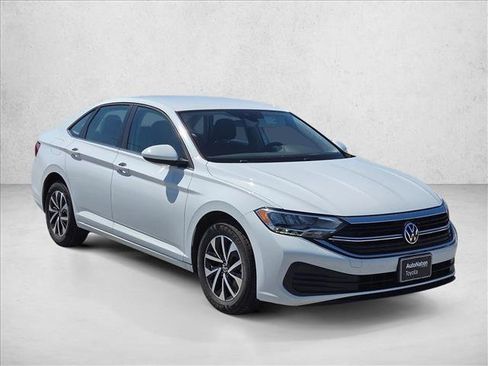 Used 2024 Volkswagen Jetta S FWD image 3