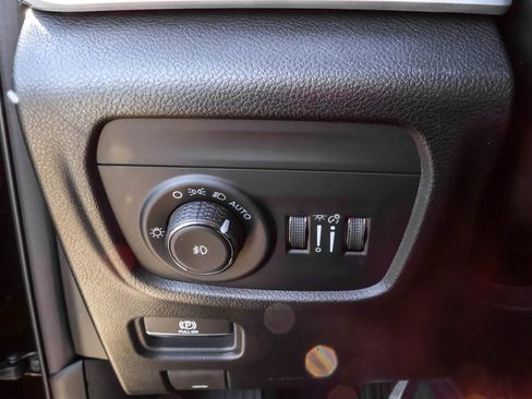 New 2025 Jeep Grand Cherokee L Limited image 29