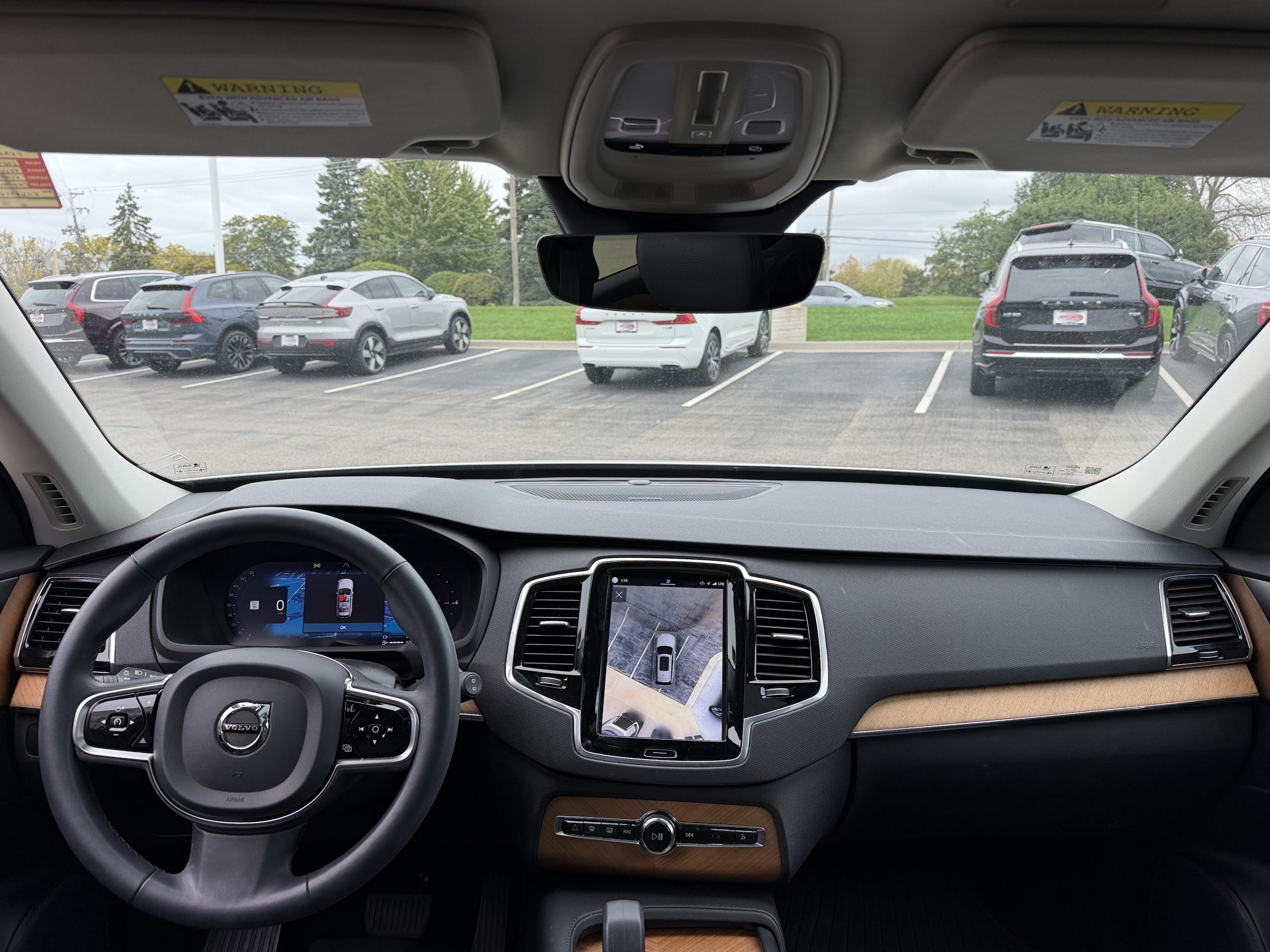 Used 2024 Volvo XC90 T8 Plus w/ Protection Package Premier AWD/4WD image 9