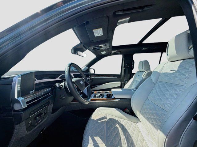 Certified 2025 Cadillac Escalade Sport Platinum w/ LPO, ONYX Package AWD/4WD image 20