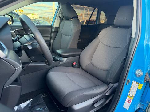 Used 2019 Toyota RAV4 XLE image 38