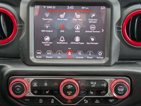 Used 2020 Jeep Gladiator Overland AWD/4WD image 17