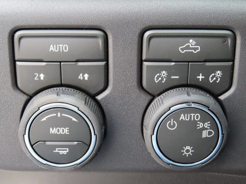 New 2026 Chevrolet Silverado 1500 LT AWD/4WD image 16