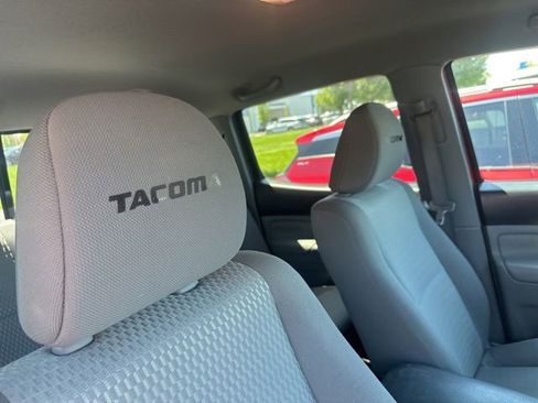 Used 2015 Toyota Tacoma 4x4 Double Cab w/ SR5 Package image 14