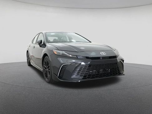 New 2026 Toyota Camry SE image 30