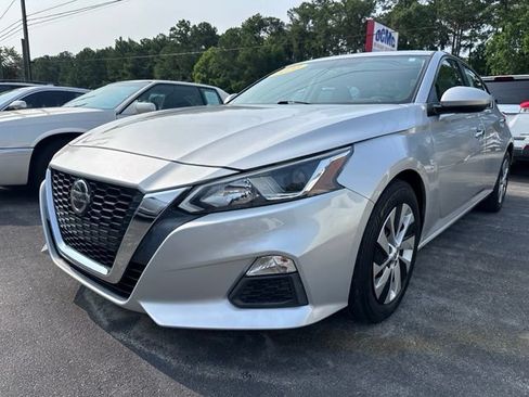 Used 2020 Nissan Altima 2.5 S FWD image 3