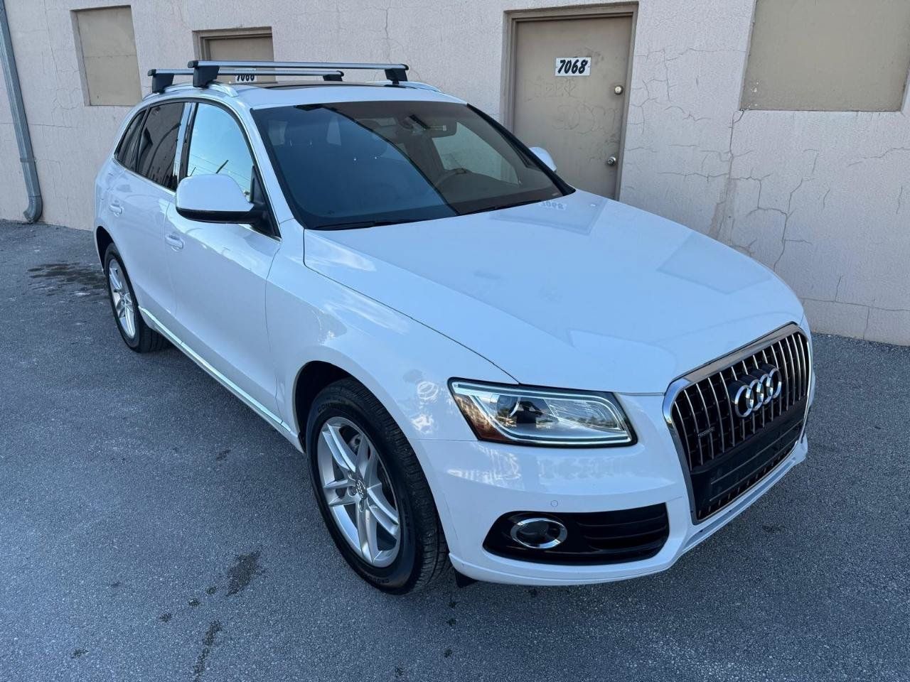 Used 2014 Audi Q5 2.0T Premium Plus w/ Premium Plus Package AWD/4WD image 9