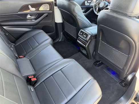 Used 2024 Mercedes-Benz GLS 450 4MATIC image 15
