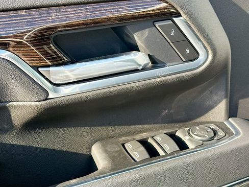 New 2026 GMC Sierra 3500 SLE w/ SLE Convenience Package image 16