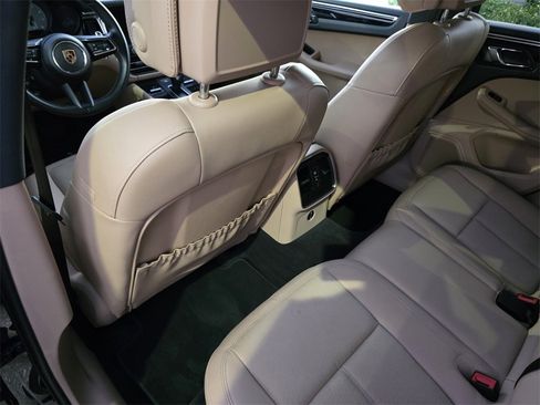 Used 2024 Porsche Macan S image 13
