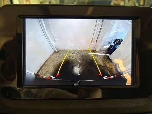 Used 2025 RAM ProMaster 2500 w/ U-Haul Equipment Group FWD image 18