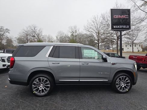 New 2026 GMC Yukon Denali w/ Sun & Power Step Package image 2