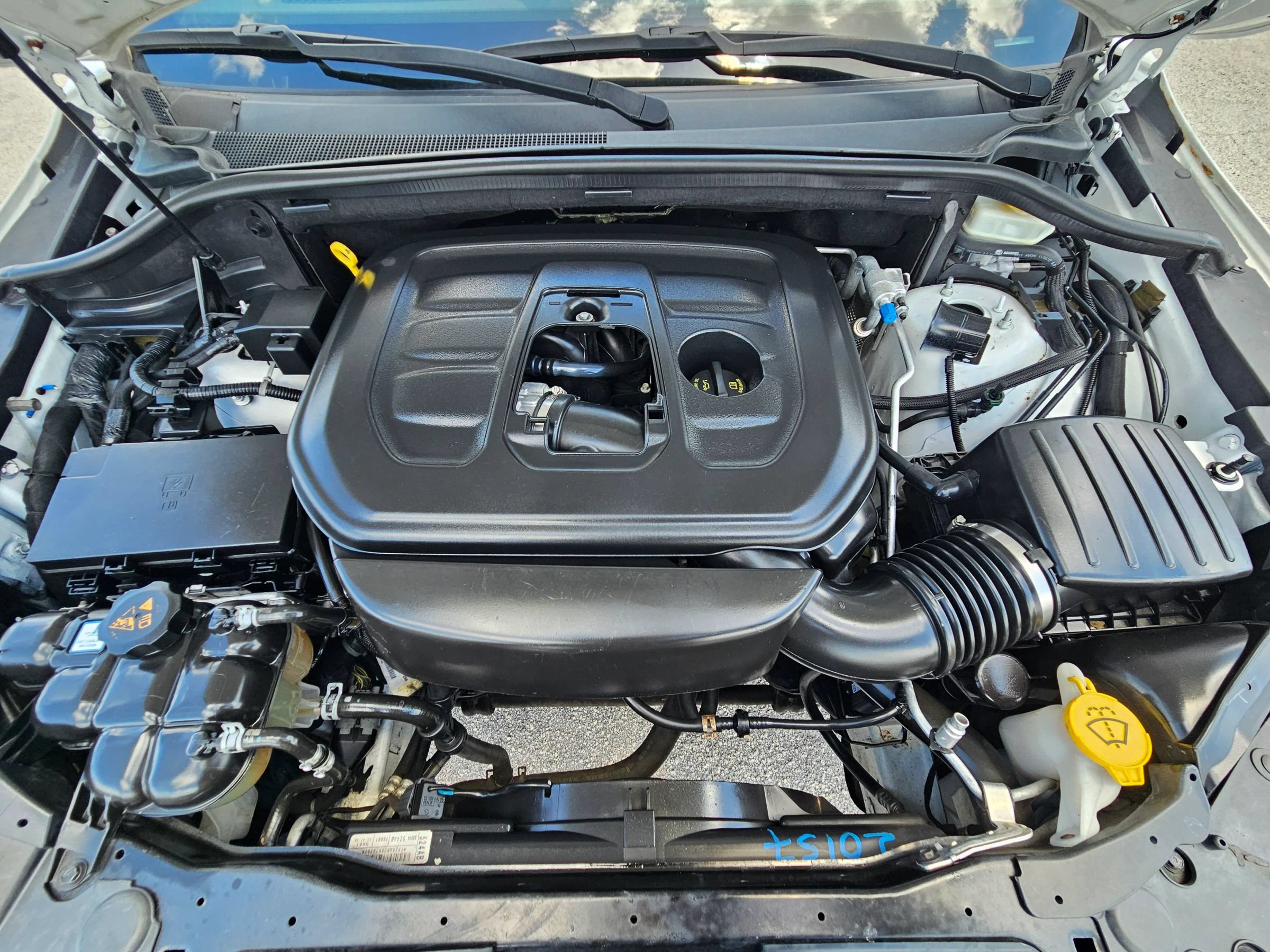 Used 2018 Jeep Grand Cherokee Laredo AWD/4WD image 16