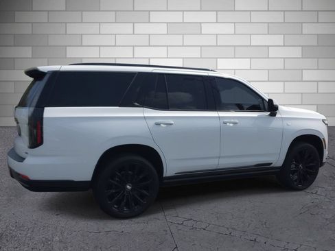 Used 2026 Cadillac Escalade Platinum Sport w/ LPO, ONYX Package AWD/4WD image 6