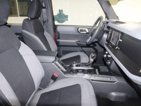 Used 2023 Ford Bronco 4-Door AWD/4WD image 23