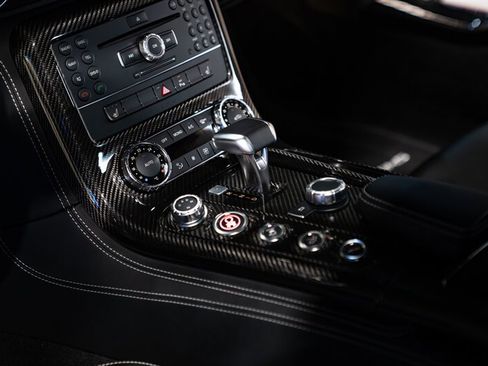 Used 2011 Mercedes-Benz SLS AMG Coupe image 30
