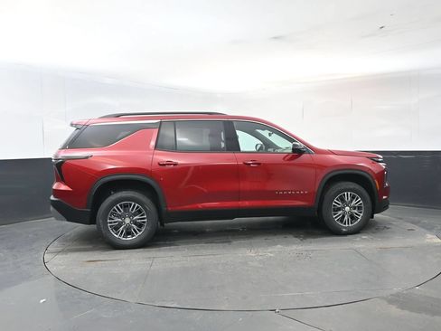 New 2026 Chevrolet Traverse LT w/ Driver Confidence Package AWD/4WD image 6