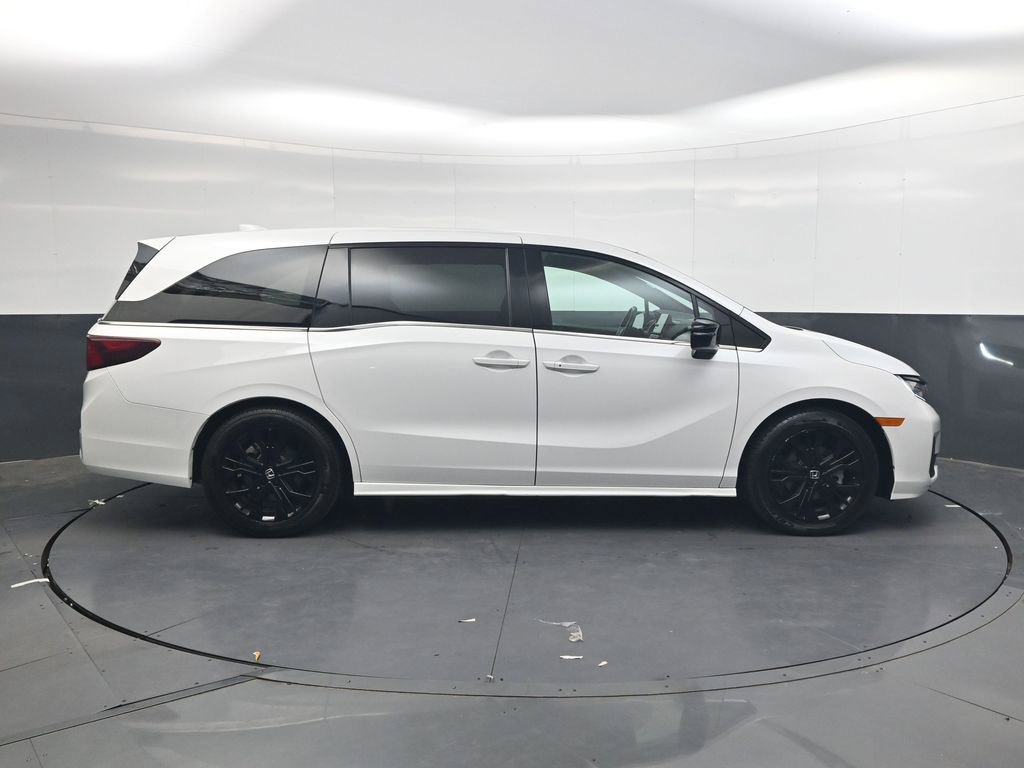 Used 2025 Honda Odyssey Sport-L image 3