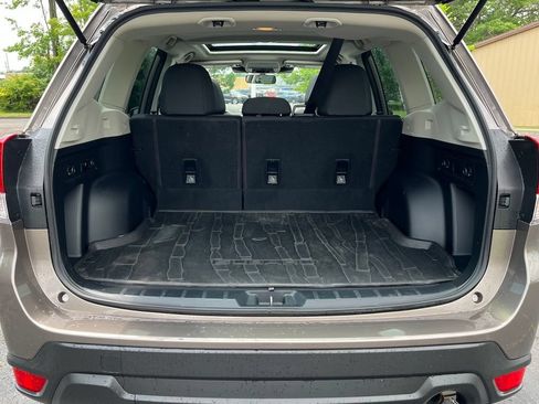 Used 2023 Subaru Forester Premium AWD/4WD image 4