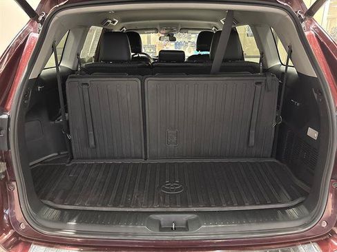 Used 2019 Toyota Highlander Plus AWD/4WD image 25