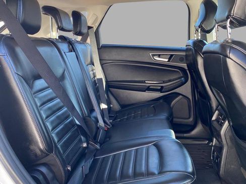 Used 2019 Ford Edge SEL w/ Equipment Group 201A image 28