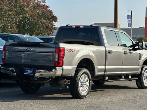 Certified 2022 Ford F250 XLT image 2