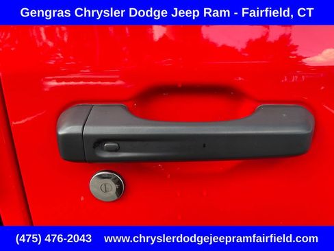 Certified 2025 Jeep Wrangler Unlimited Sahara w/ Safety Group AWD/4WD image 17