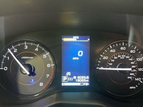 Used 2023 Subaru Crosstrek 2.0i Premium AWD/4WD image 15