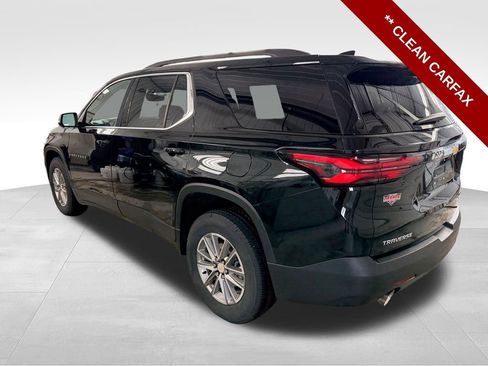 Used 2023 Chevrolet Traverse LT image 3