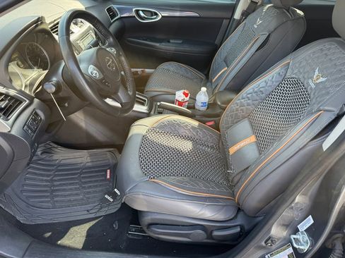 Used 2018 Nissan Sentra SR w/ SR Midnight Edition Package FWD image 6