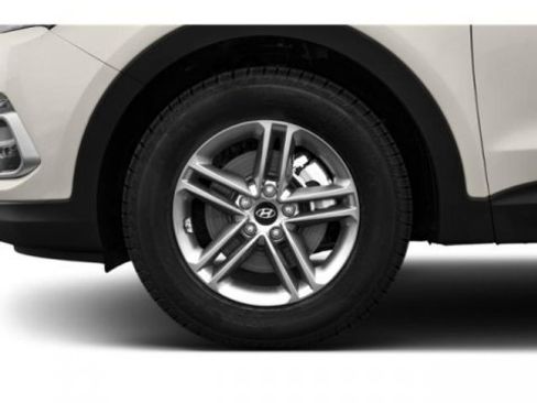 Used 2018 Hyundai Santa Fe Sport image 14