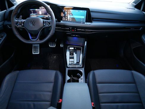 Used 2024 Volkswagen Golf R image 10