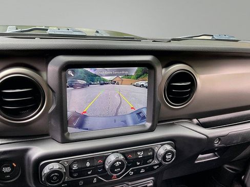 Used 2021 Jeep Gladiator Sport AWD/4WD image 22