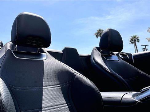 Used 2023 Mercedes-Benz SL 63 AMG 4MATIC image 22