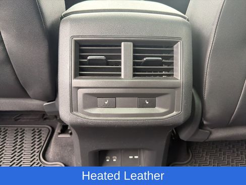 Used 2021 Volkswagen Atlas Cross Sport SEL Premium R-Line image 20