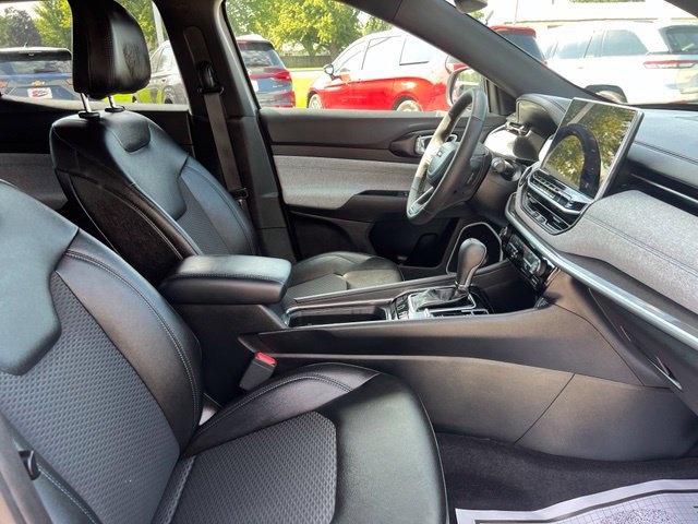 Used 2024 Jeep Compass Latitude w/ Convenience Group AWD/4WD image 13