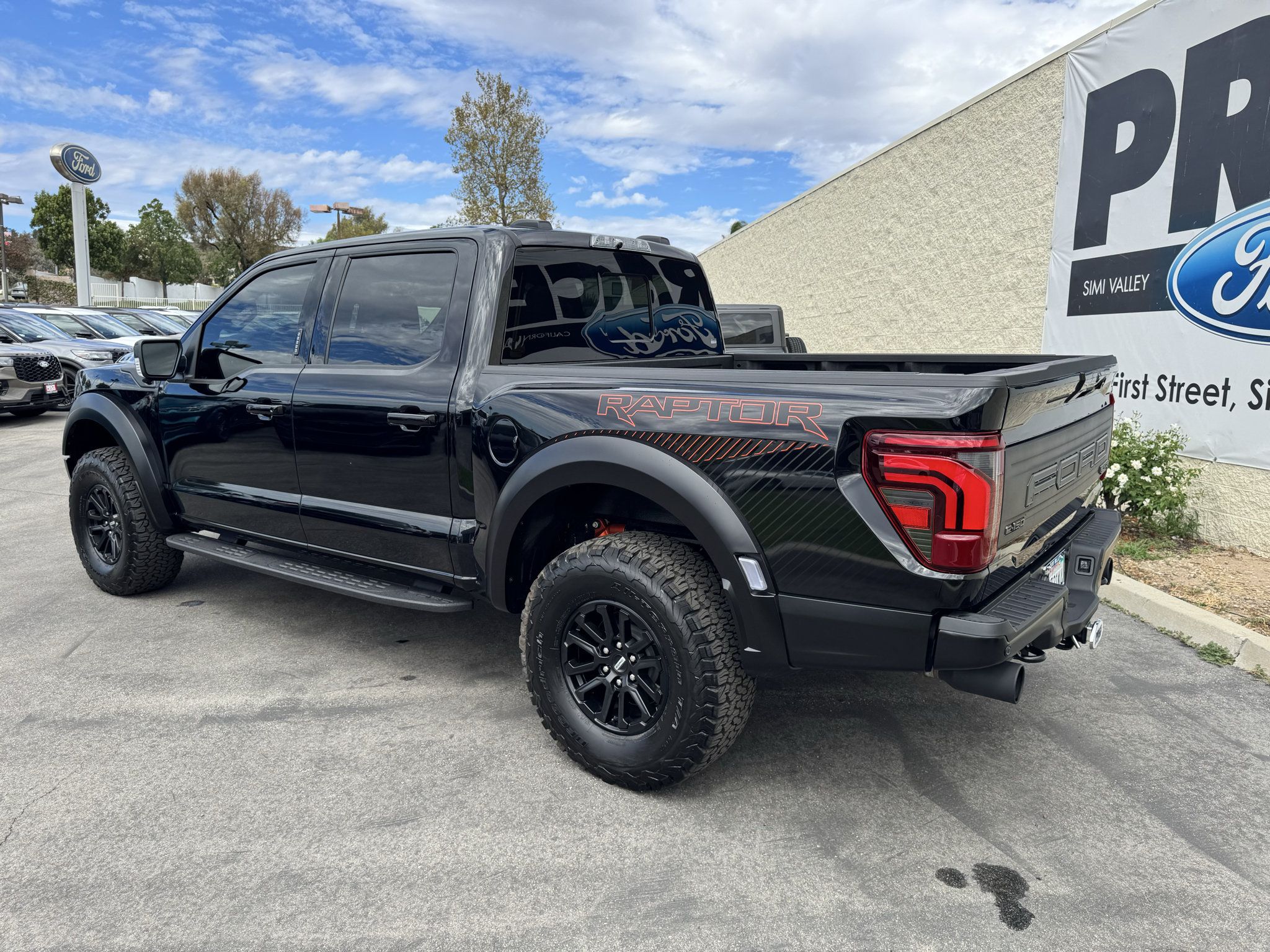 Used 2026 Ford F150 Raptor AWD/4WD image 7