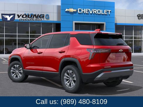 New 2026 Chevrolet Equinox LT w/ Convenience Package II FWD image 3
