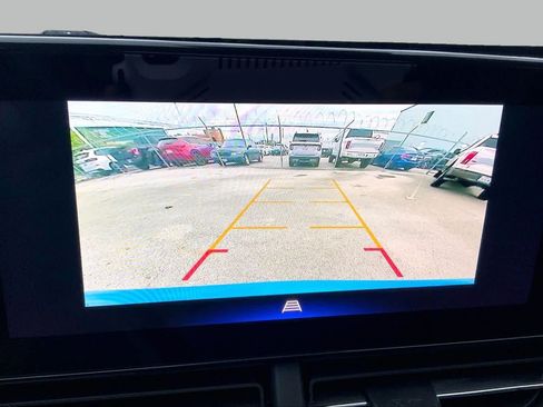 Used 2025 Chevrolet Trax LT w/ Driver Confidence Package FWD image 27