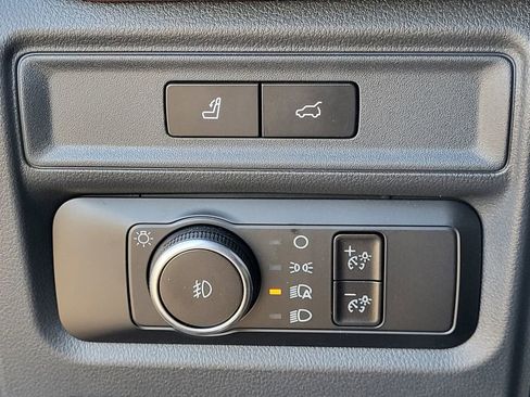 Used 2024 Ford Expedition Limited w/ Excursion Package image 14